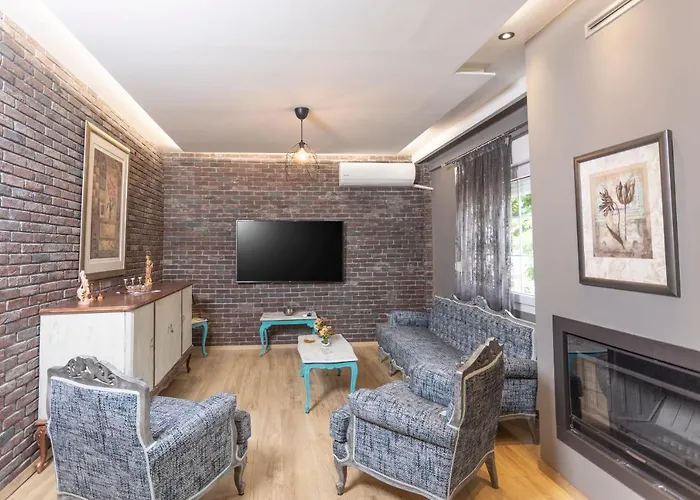 Joene Vintage Thessaloniki