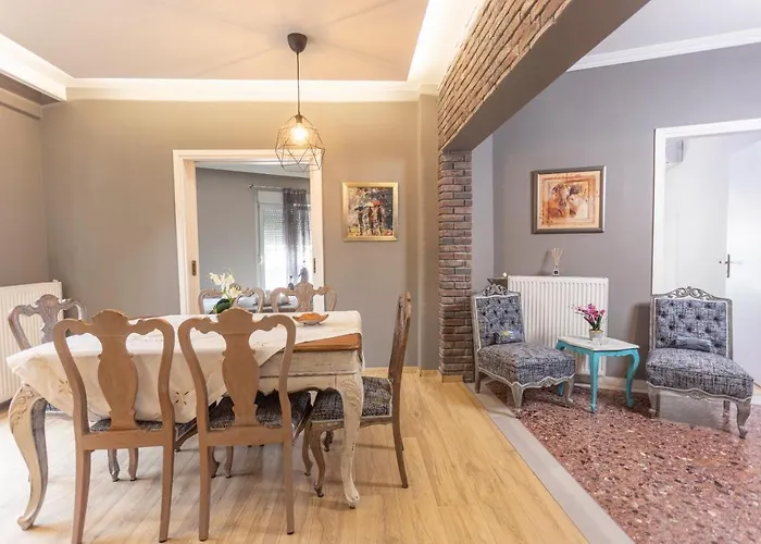 Joene Vintage Apartment *